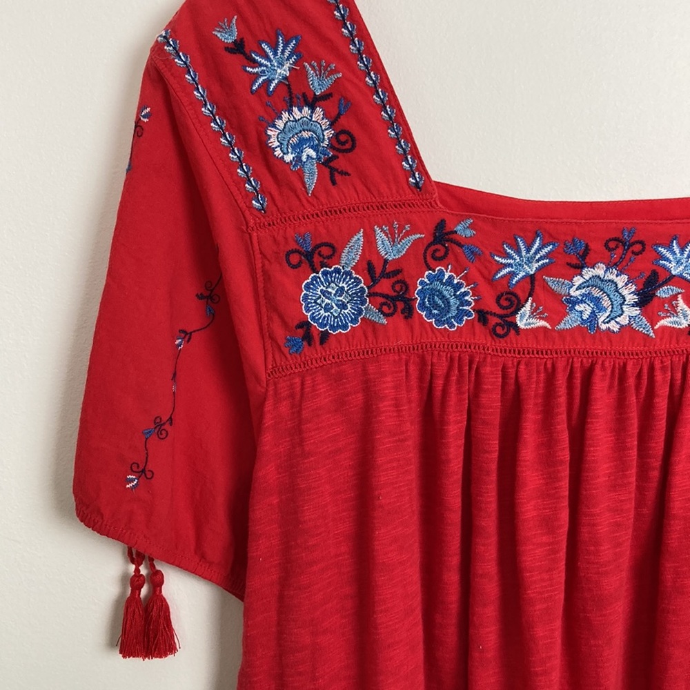 Time and Tru Red Boho Embroidered Linen BlendTop - Picture 3 of 10